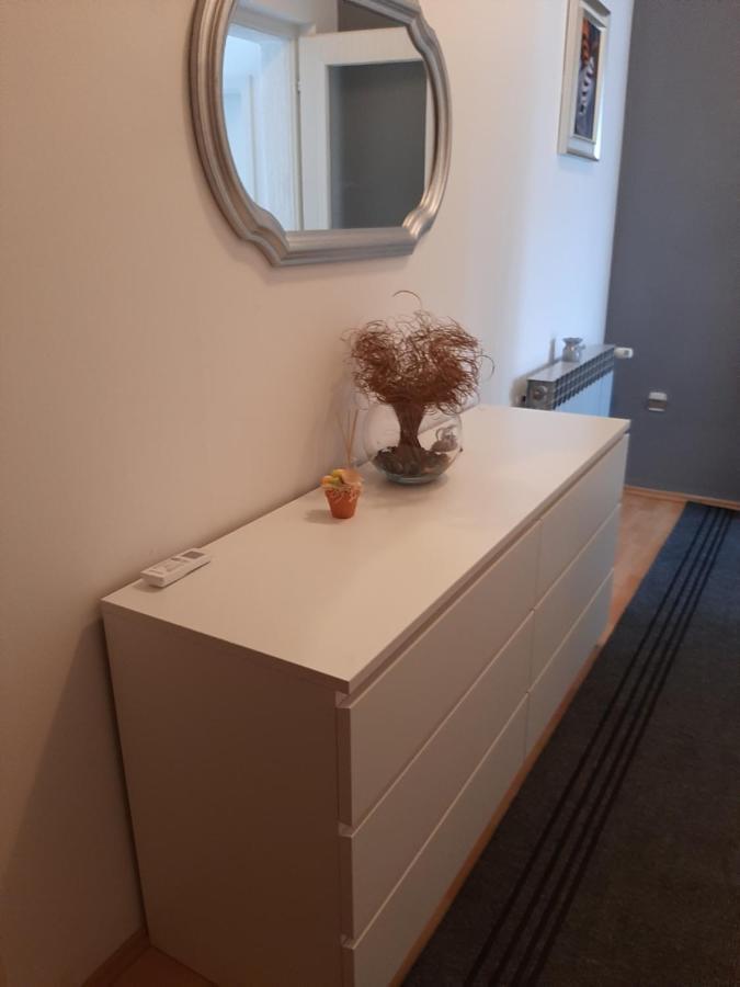 Apartment Viki Lozovac Ngoại thất bức ảnh