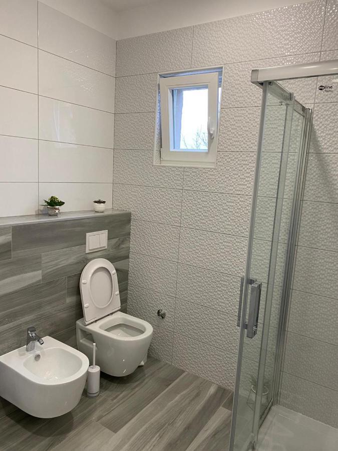 Apartment Viki Lozovac Ngoại thất bức ảnh