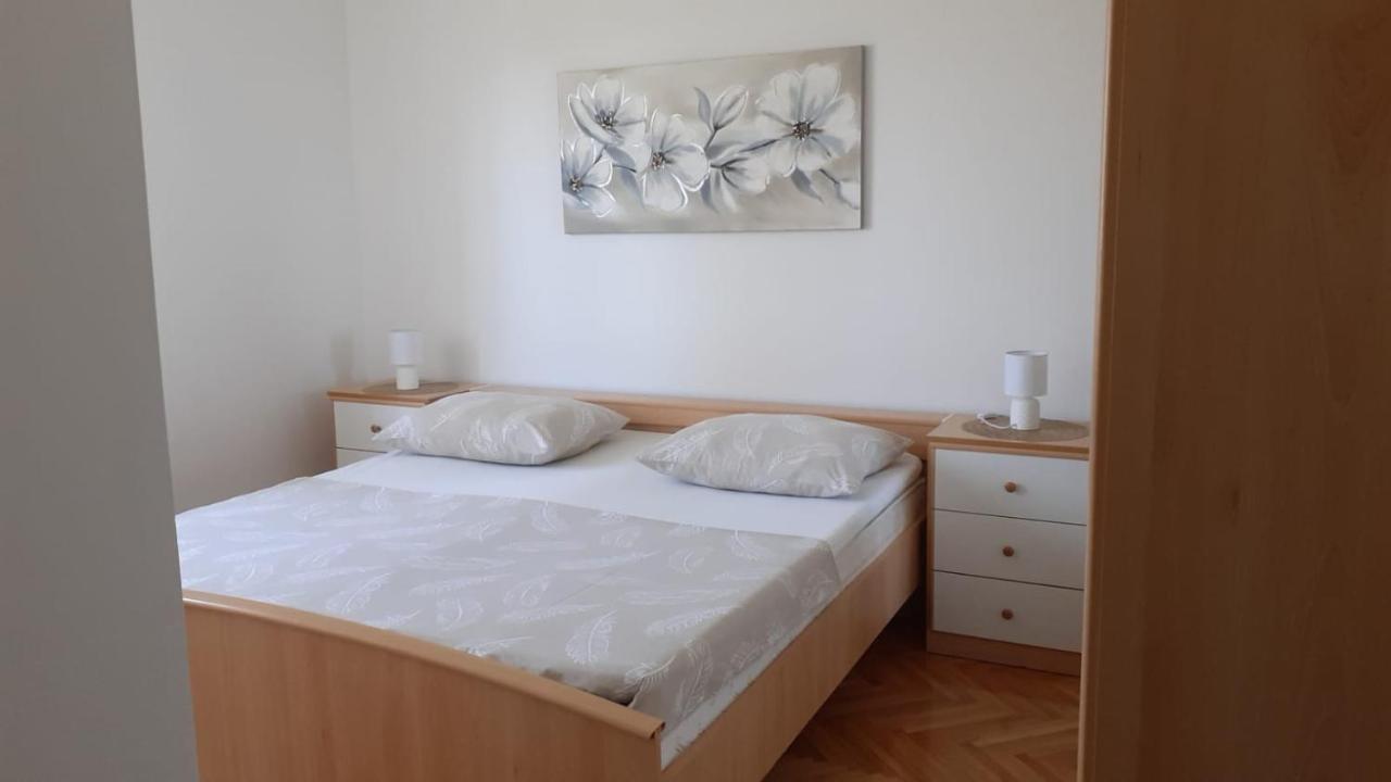 Apartment Viki Lozovac Ngoại thất bức ảnh